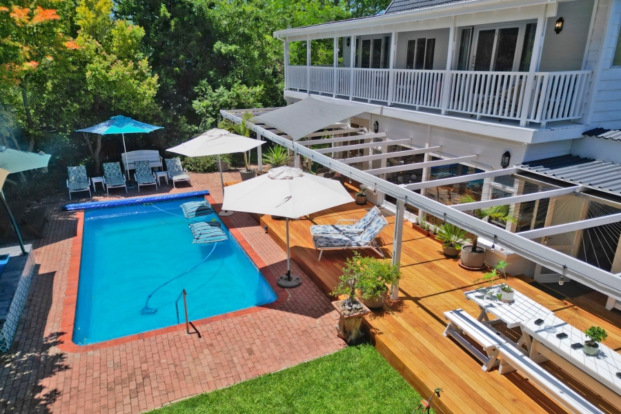 8 Bedroom Property for Sale in Leisure Isle Western Cape